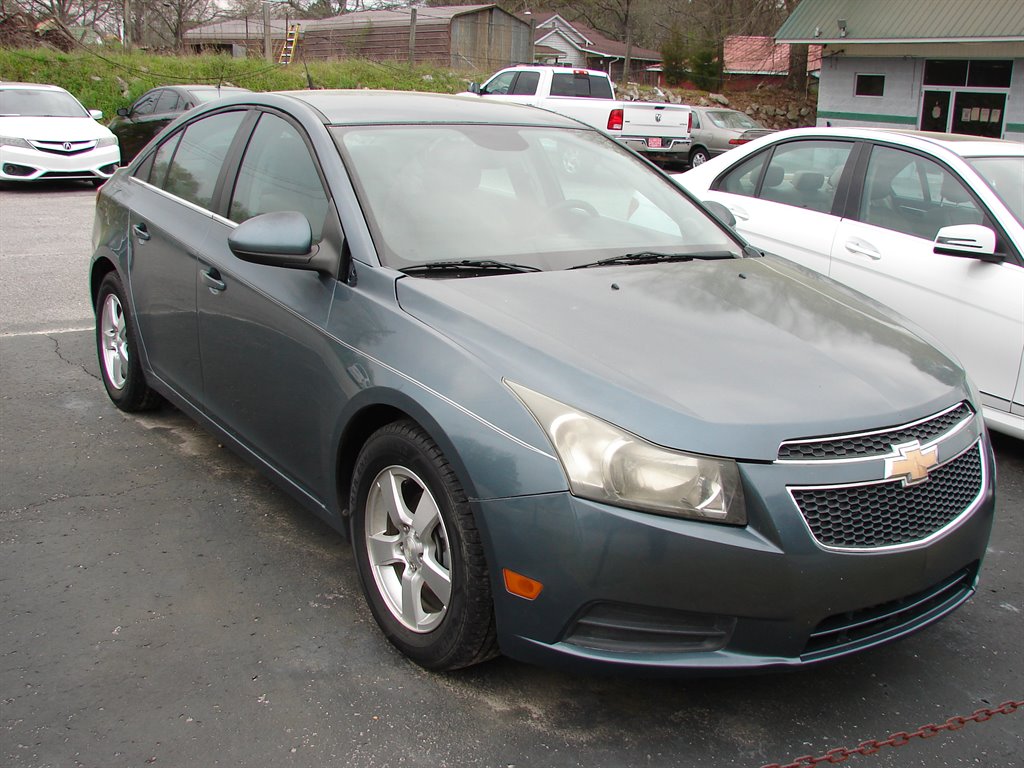 2012 Chevrolet Cruze LT photo