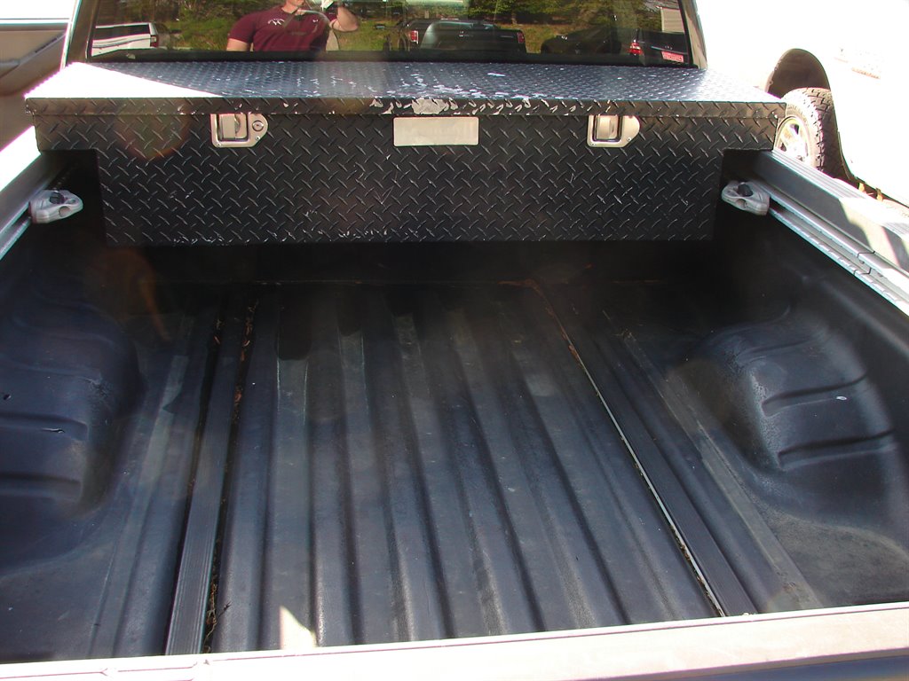2008 Nissan Frontier SE V6 photo
