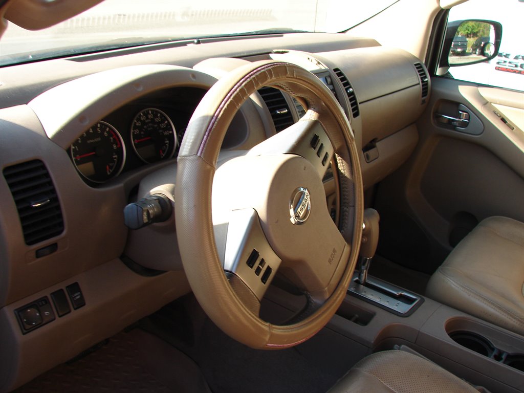 2008 Nissan Frontier SE V6 photo
