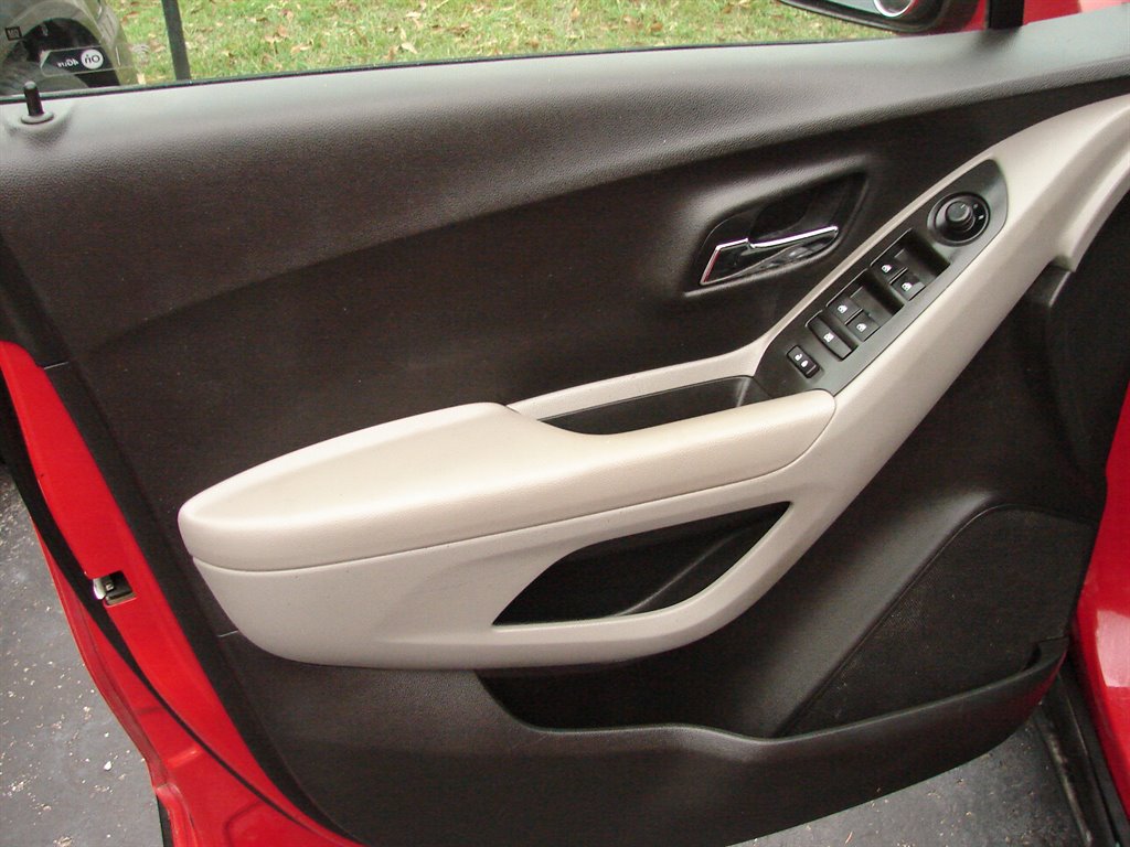 2016 Chevrolet Trax LT photo