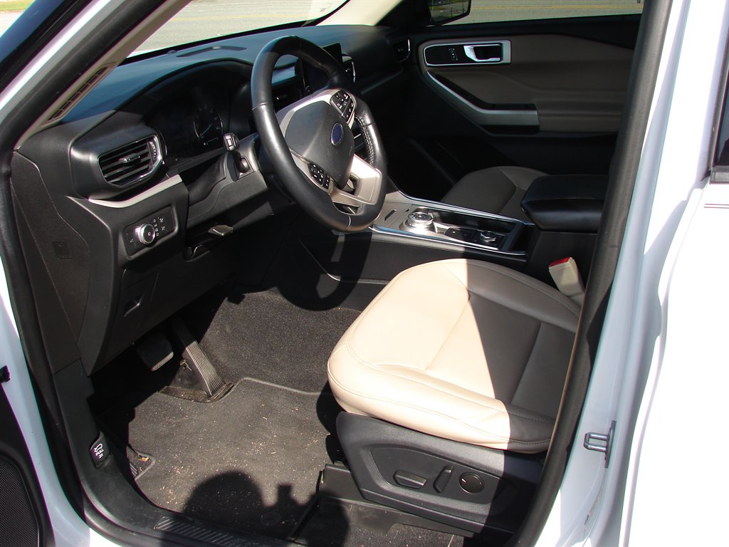 2020 Ford Explorer - $16,950
