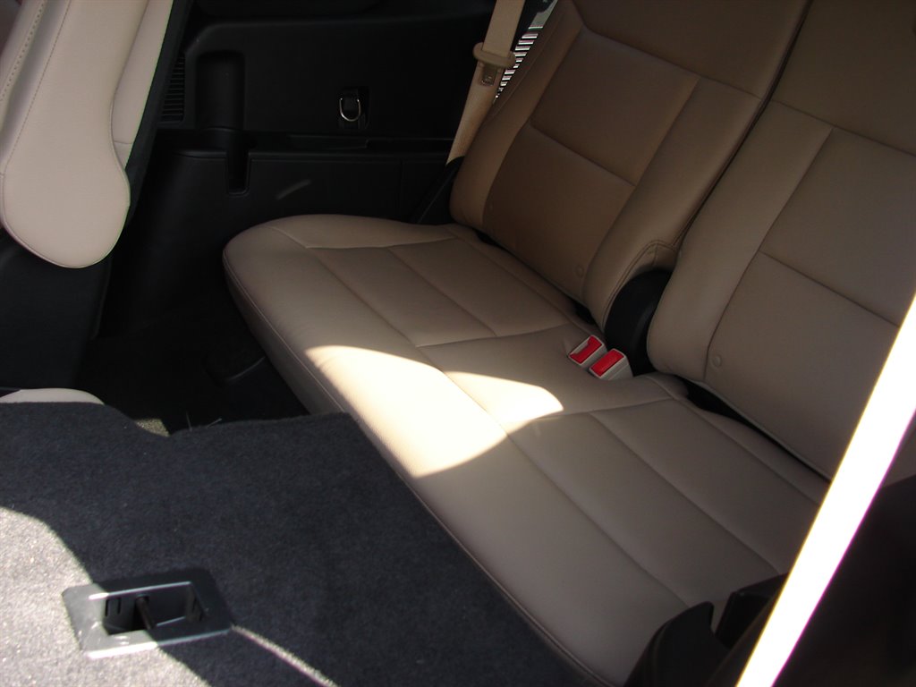 2020 Ford Explorer - $16,950