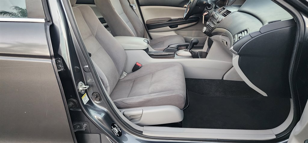 2012 Honda Accord LX photo