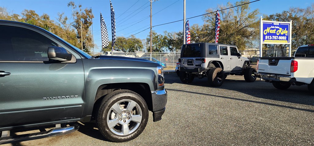 2017 Chevrolet Silverado 1500 - $18,995