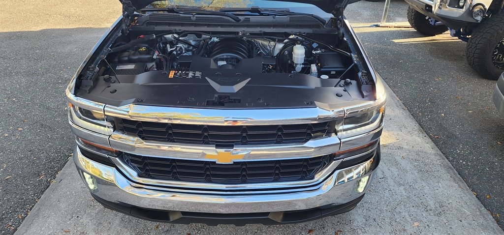 2017 Chevrolet Silverado 1500 - $18,995