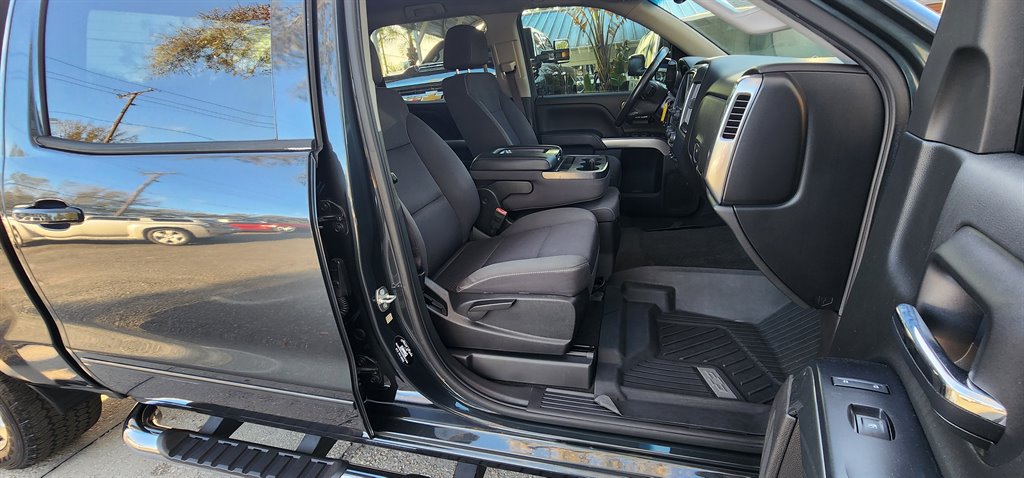 2017 Chevrolet Silverado 1500 - $18,995