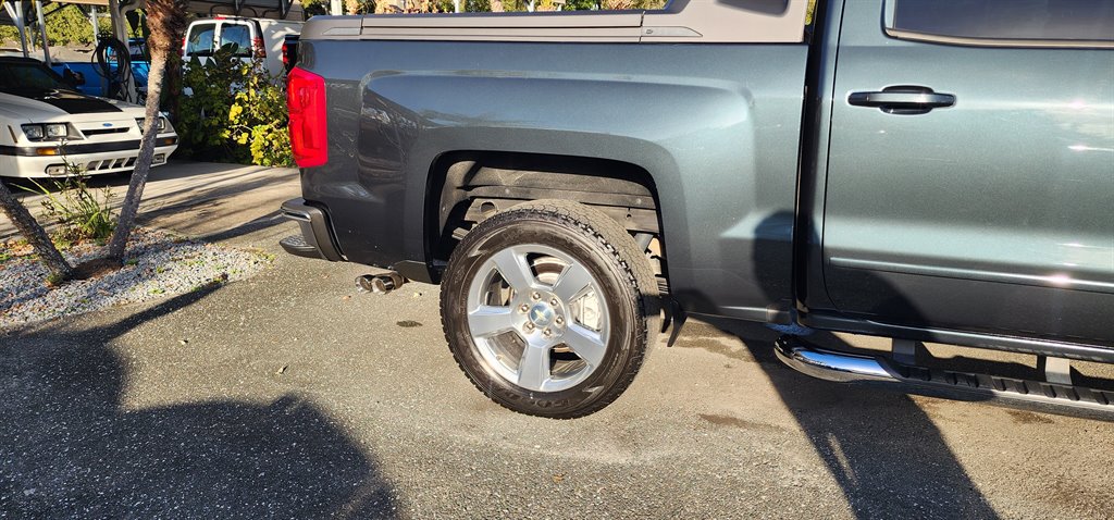 2017 Chevrolet Silverado 1500 - $18,995