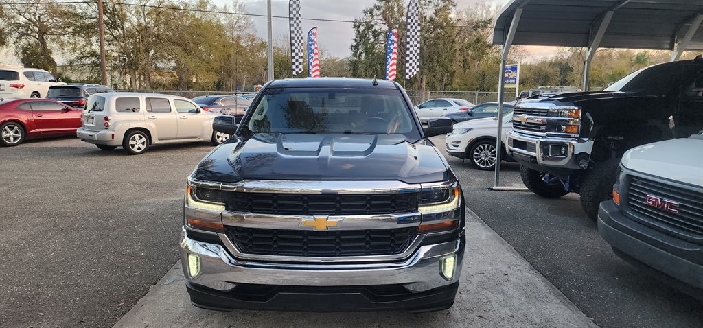 2017 Chevrolet Silverado 1500 - $18,995