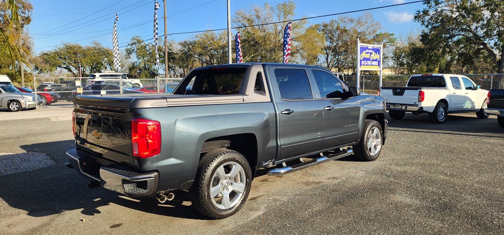 2017 Chevrolet Silverado 1500 - $18,995