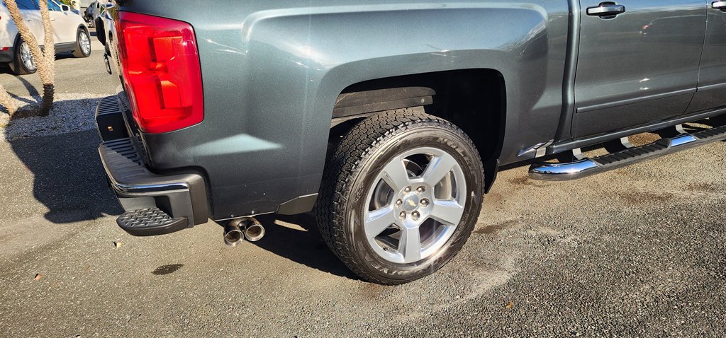 2017 Chevrolet Silverado 1500 - $18,995
