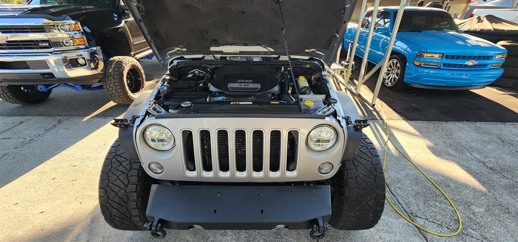 2016 Jeep Wrangler Unlimited Sahara photo