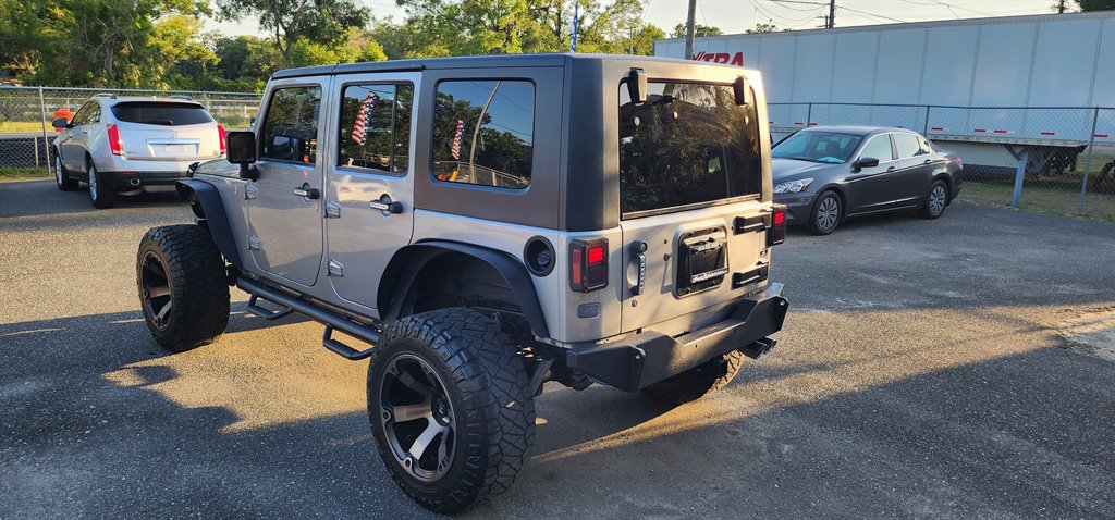 2016 Jeep Wrangler Unlimited Sahara photo