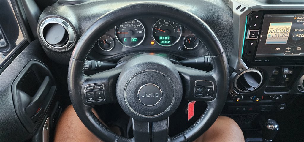 2016 Jeep Wrangler Unlimited Sahara photo