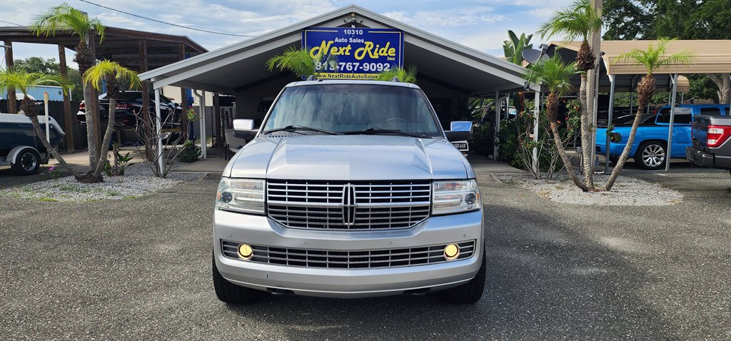 2010 Lincoln Navigator - $8,995