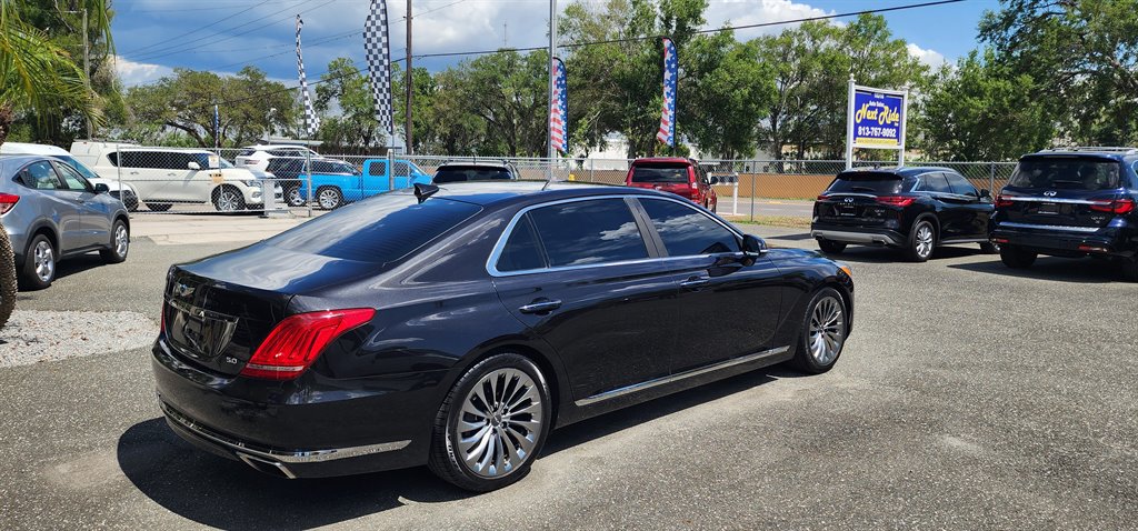 2018 Genesis G90 - $17,995