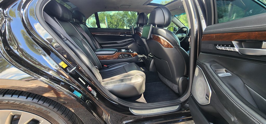 2018 Genesis G90 - $17,995