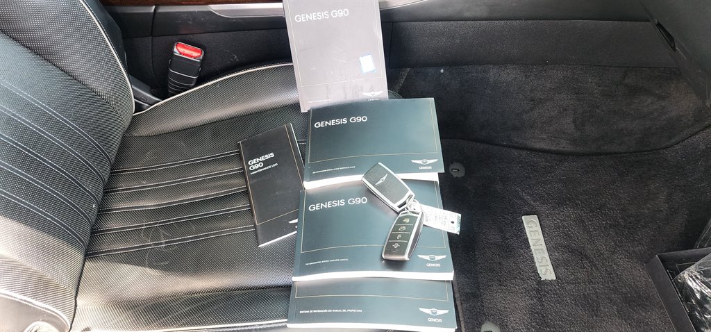 2018 Genesis G90 - $17,995