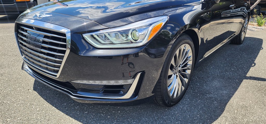 2018 Genesis G90 - $17,995