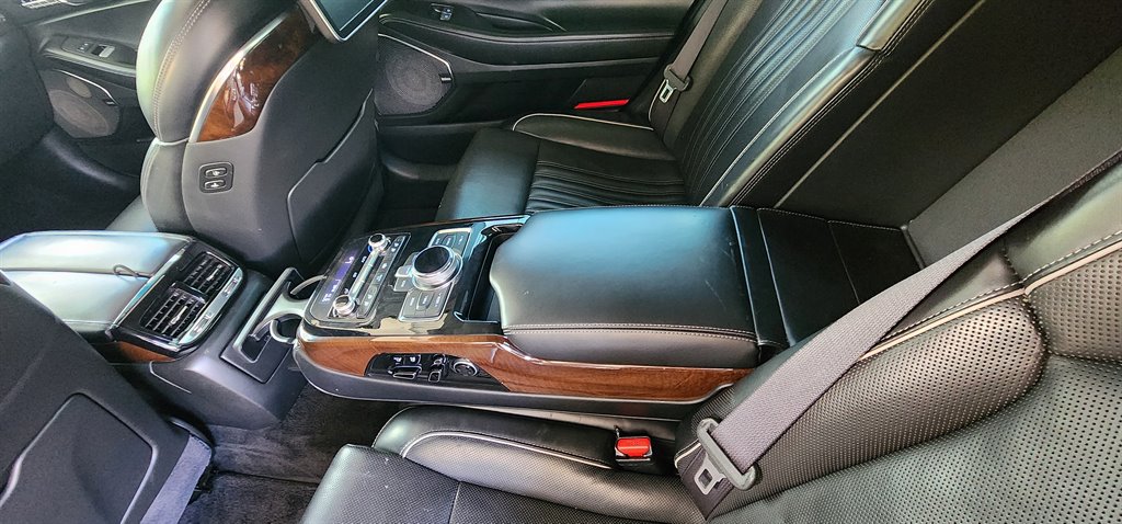 2018 Genesis G90 - $17,995