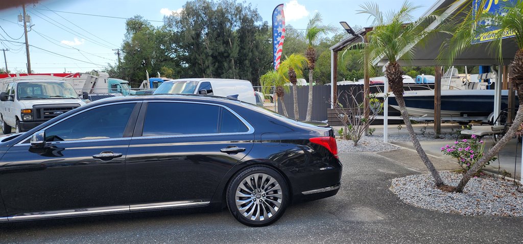2018 Genesis G90 - $17,995