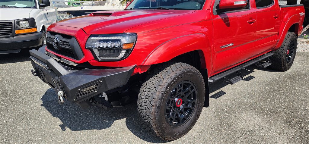 2015 Toyota Tacoma - $14,995