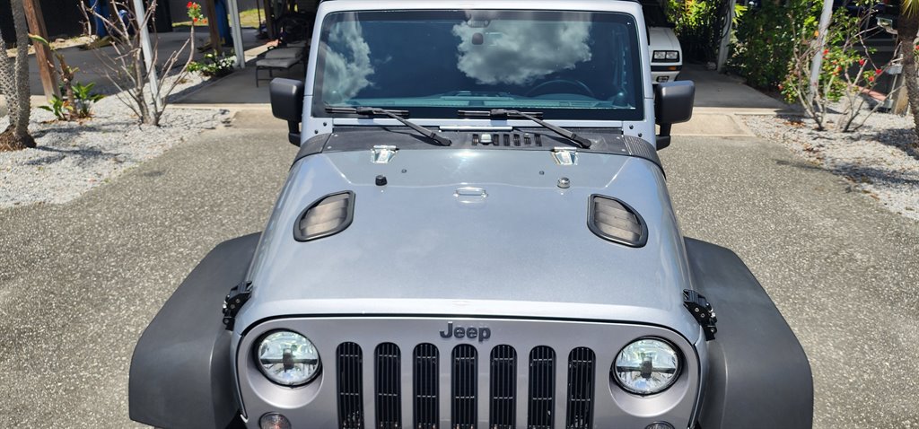 2014 Jeep Wrangler - $16,995