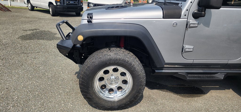 2014 Jeep Wrangler - $16,995