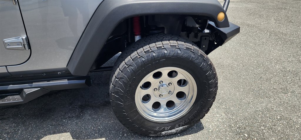2014 Jeep Wrangler - $16,995