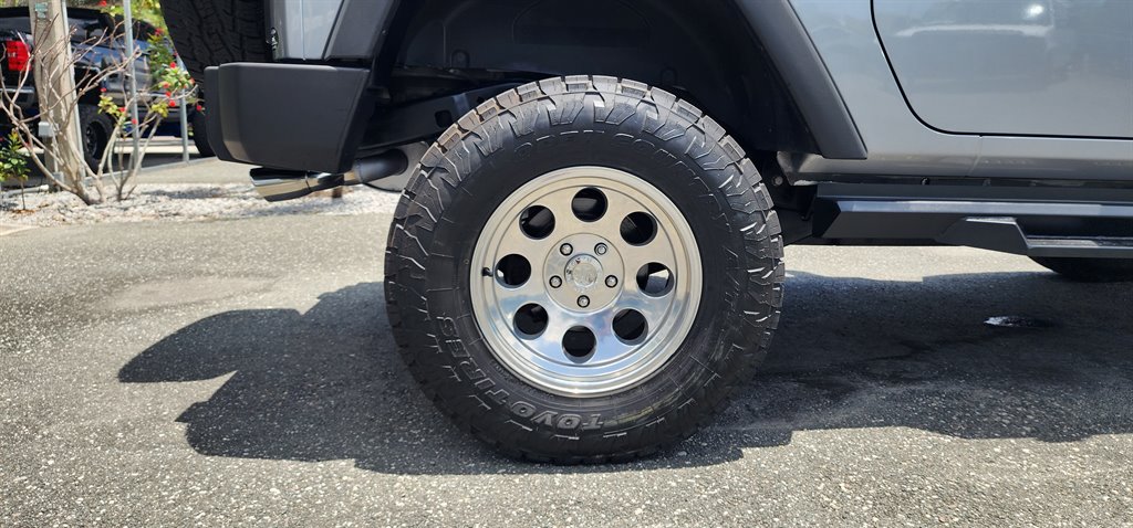2014 Jeep Wrangler - $16,995