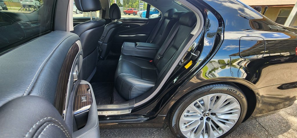 2013 Lexus LS - $20,995