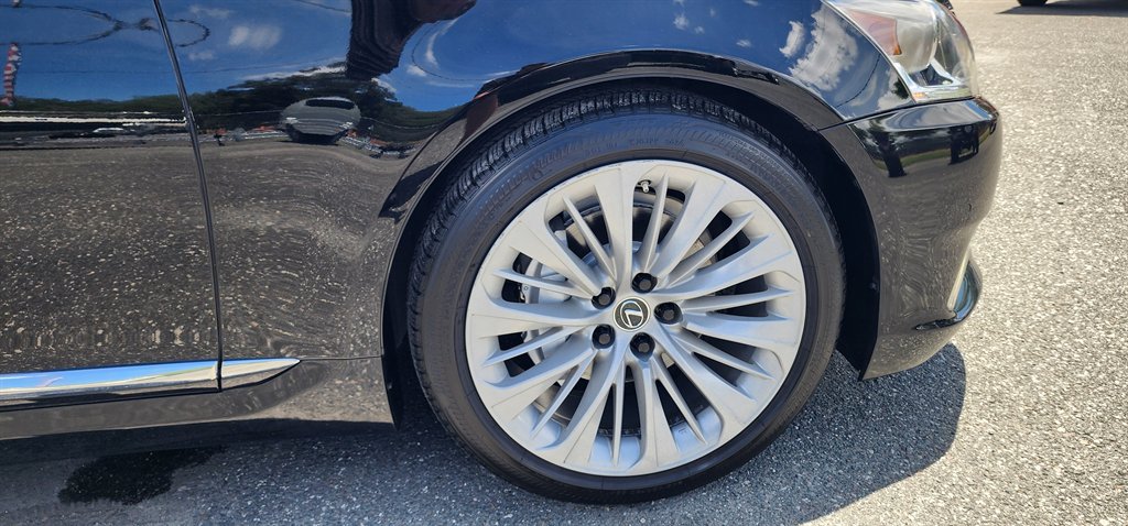 2013 Lexus LS - $20,995