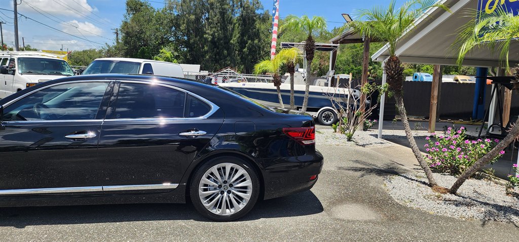 2013 Lexus LS - $20,995