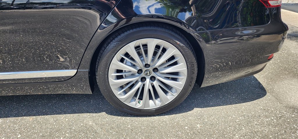 2013 Lexus LS - $20,995