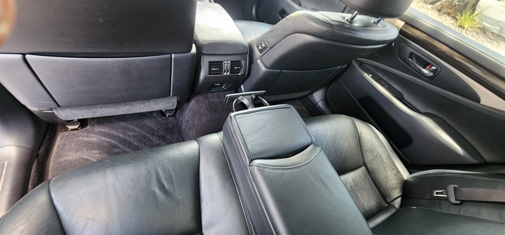 2013 Lexus LS - $20,995