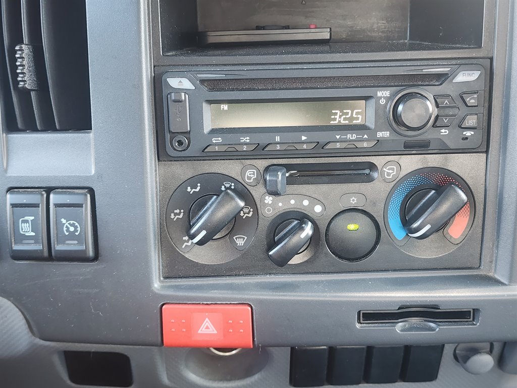 2019 Chevrolet 3500 / 4500 - $22,995