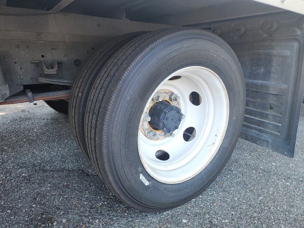 2019 Chevrolet 3500 / 4500 - $22,995