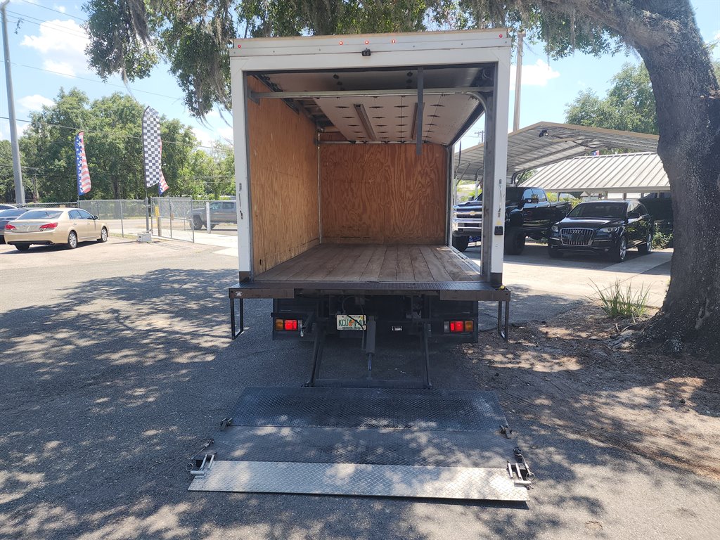 2019 Chevrolet 3500 / 4500 - $22,995