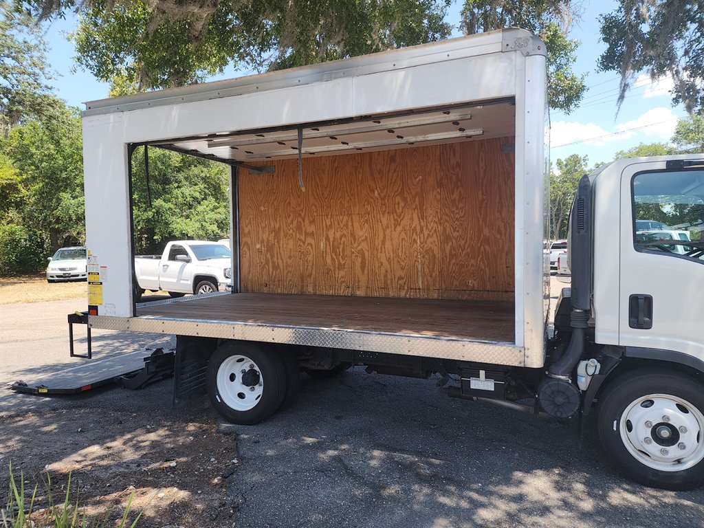 2019 Chevrolet 3500 / 4500 - $22,995