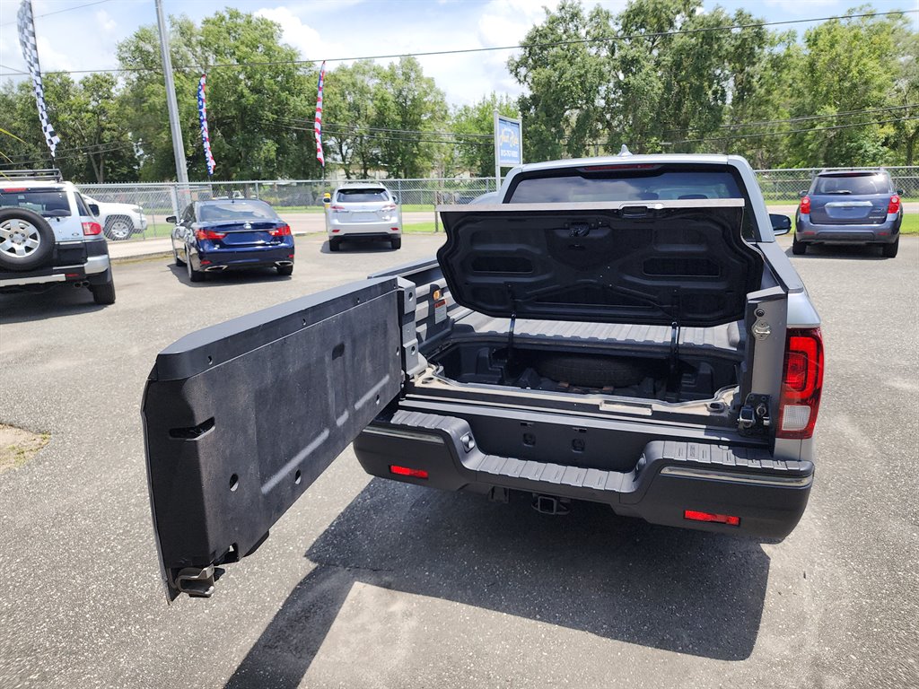2018 Honda Ridgeline RTL photo