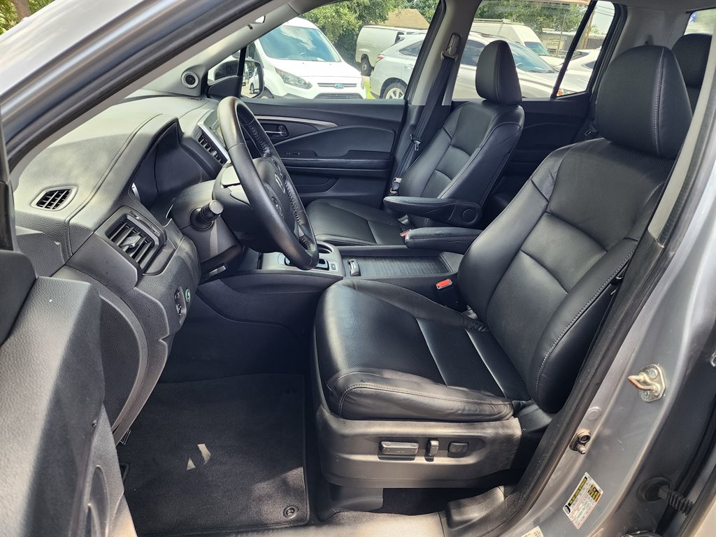 2018 Honda Ridgeline RTL photo