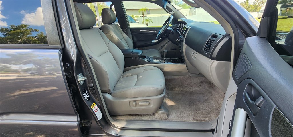 2005 Toyota 4Runner - $9,995
