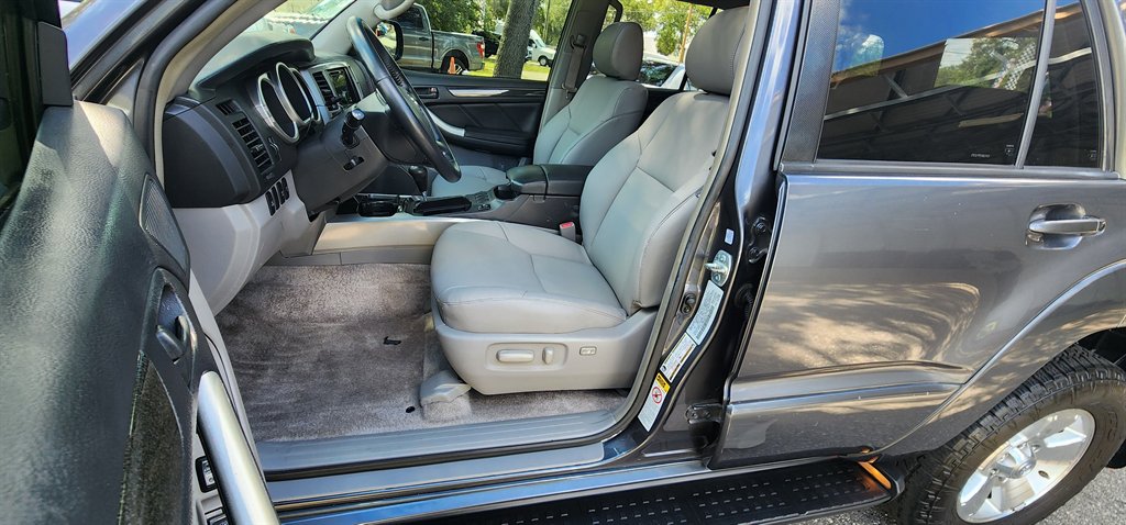 2005 Toyota 4Runner - $9,995