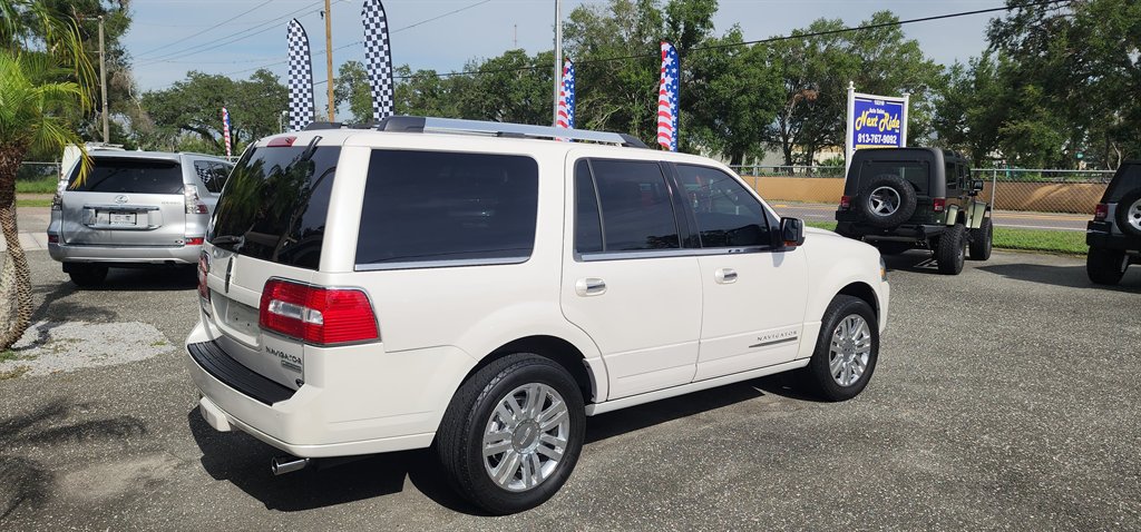 2012 Lincoln Navigator - $8,500