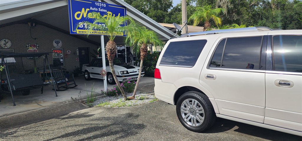 2012 Lincoln Navigator - $8,500