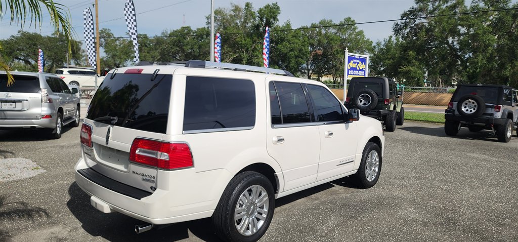 2012 Lincoln Navigator - $8,500