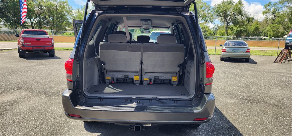 2006 Toyota Sequoia - $5,995