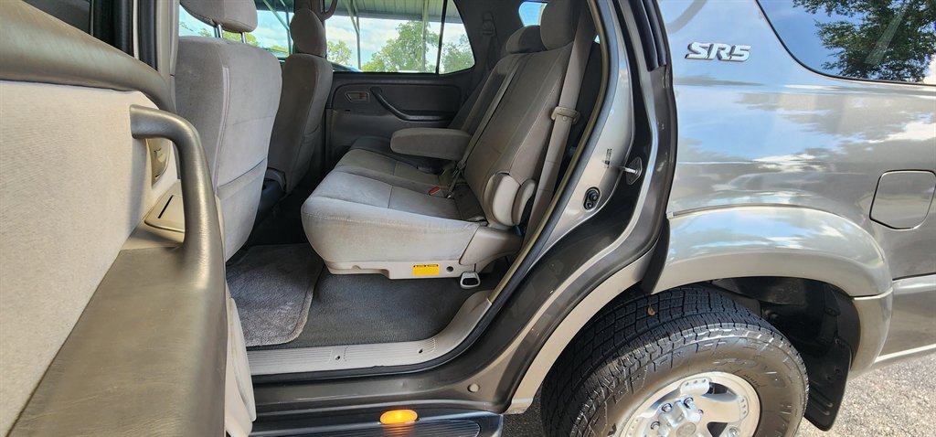 2006 Toyota Sequoia - $5,995
