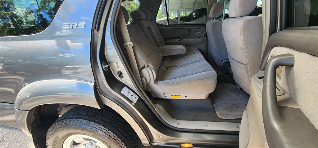 2006 Toyota Sequoia - $5,995
