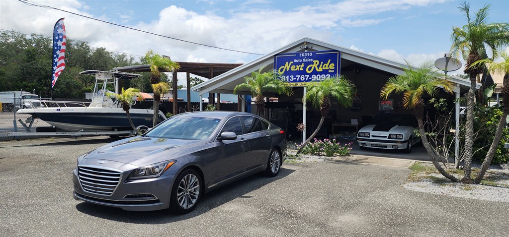 2015 Hyundai Genesis - $9,995