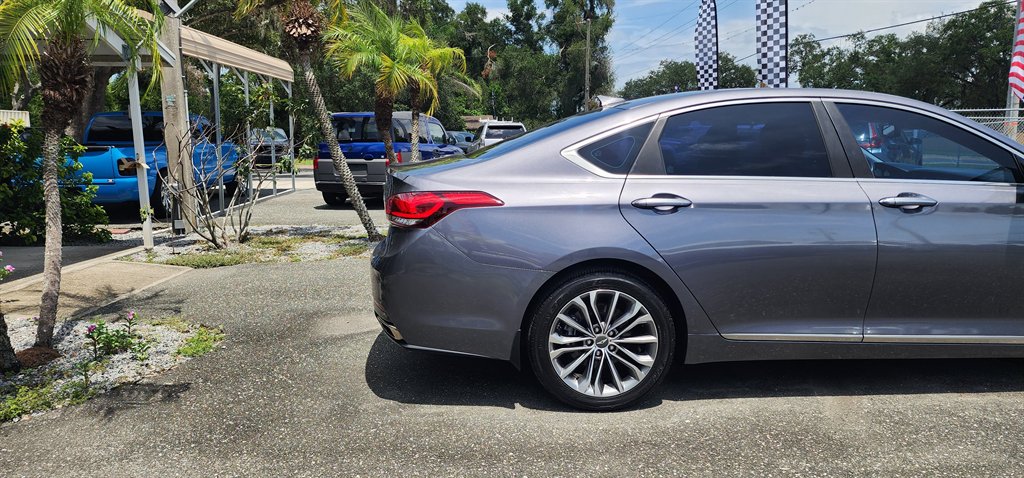 2015 Hyundai Genesis - $9,995